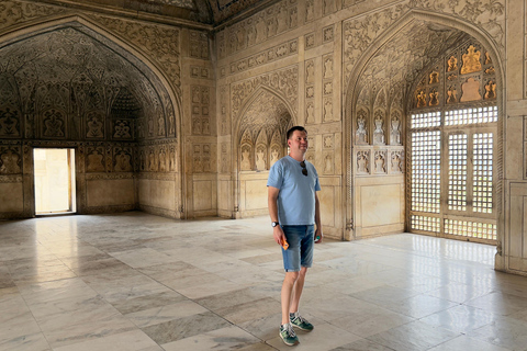 From Delhi: Private Agra & Taj Mahal Tour Only Tour Guide Service in Agra