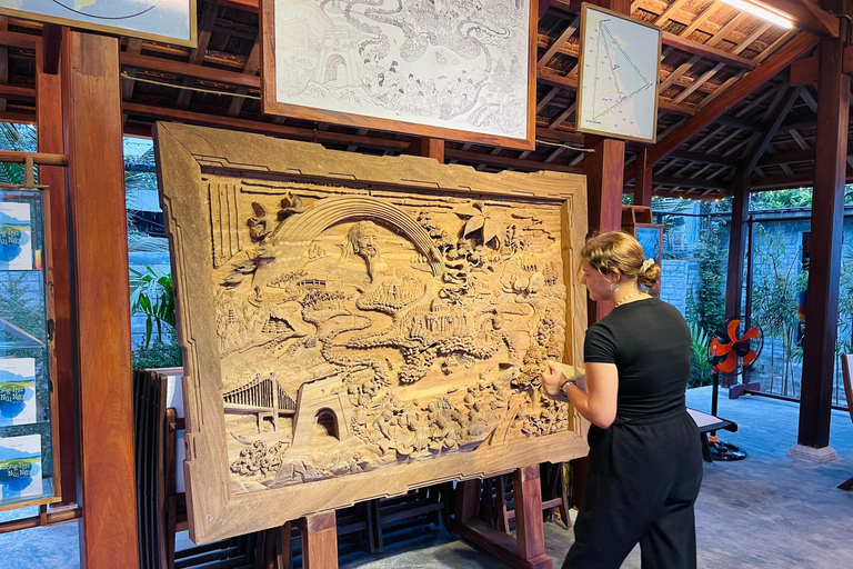 Hoi An: Clase de 3 horas de talla en madera con un artista local