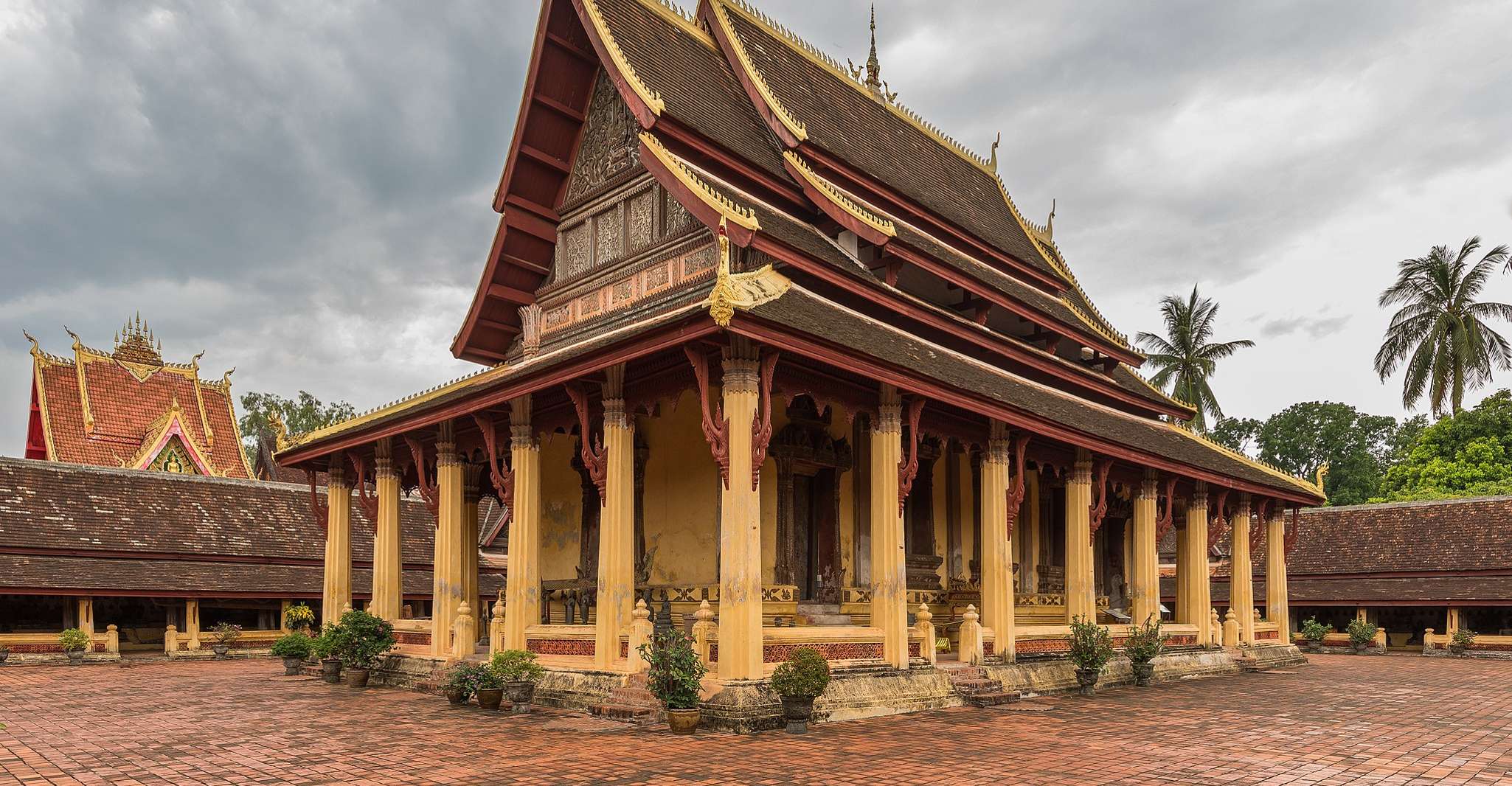 Vientiane, tour privato di un giorno intero con Buddha Park e pranzo - Hizvo