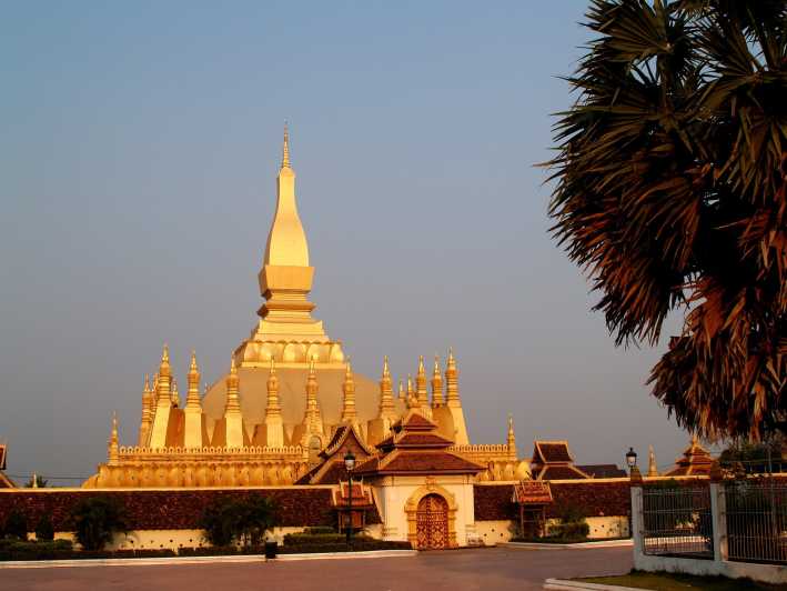 Vientiane: Private Ganztagestour mit Buddha Park und Mittagessen