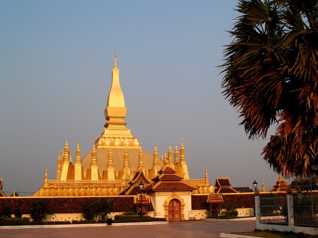 Visit Vientiane Private Full-Day Tour with Buddha Park and Lunch in Luang Prabang, Laos