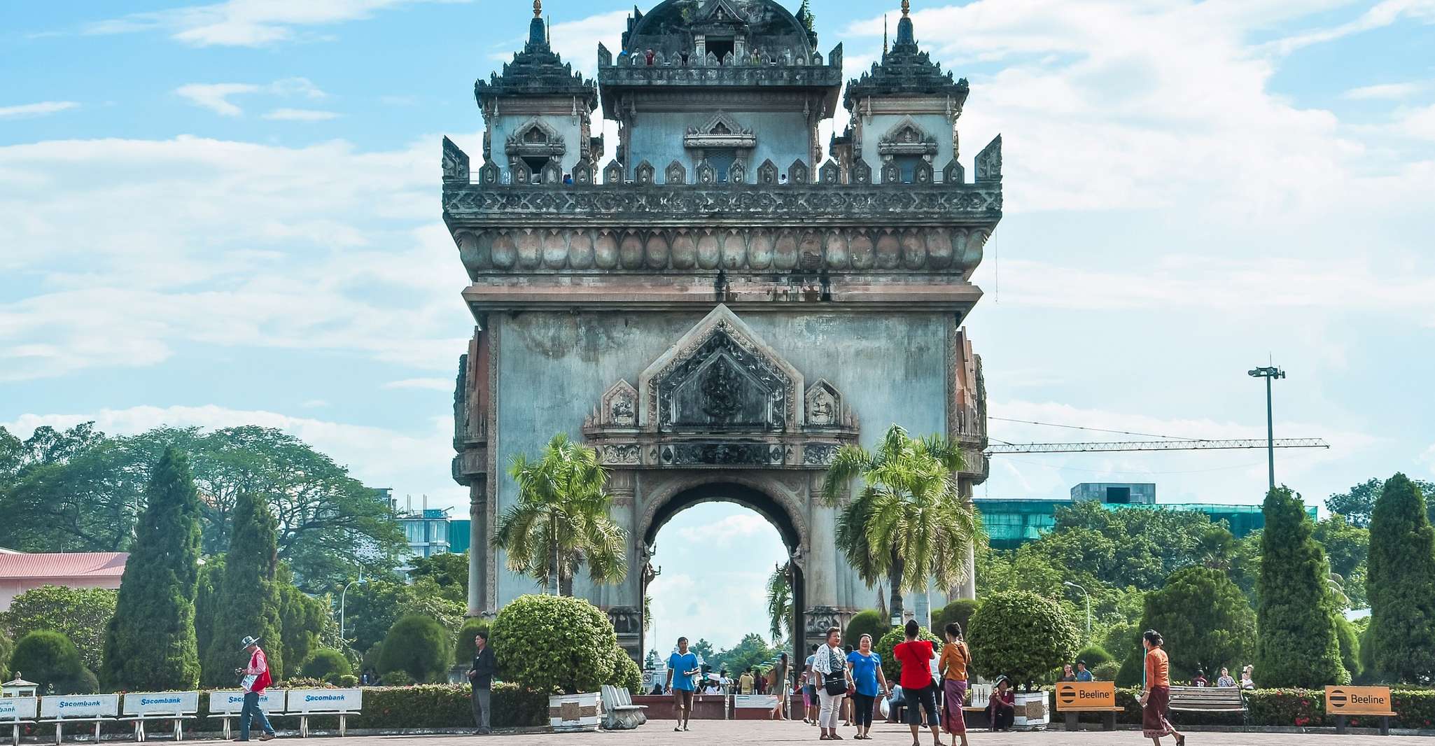 Vientiane, tour privato di un giorno intero con Buddha Park e pranzo - Hizvo
