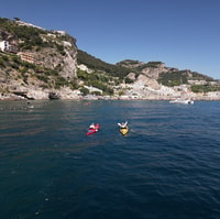 Maiori, Grottes et plages d'Amalfi Kayak & Snorkeling Tour - Hizvo