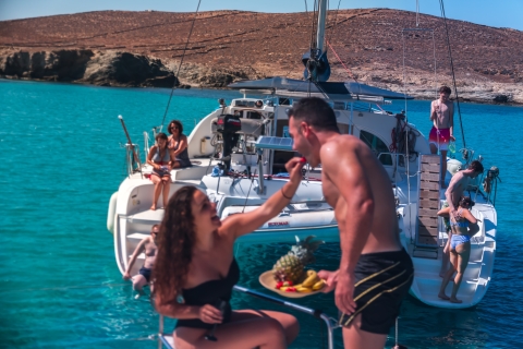 Mykonos: Catamaran Cruise With Meal and Drinks