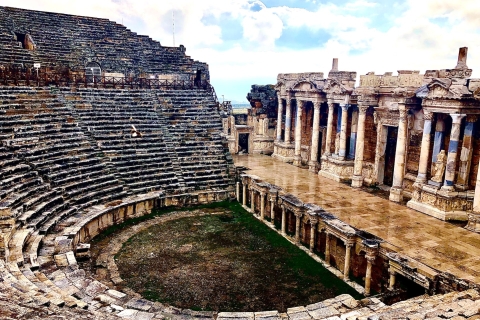 Van Bodrum: Dagtour Pamukkale en Hierapolis met lunchRondleiding zonder toegangsprijzen