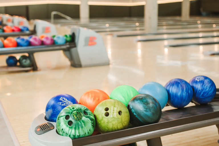 Maspalomas: Eintrittskarte für die Bowling-Session in Holiday WorldSpiel für 3 Personen