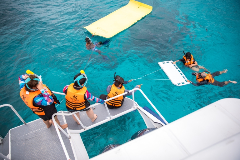 Au départ de Phuket : Excursion en catamaran pour la plongée en apnée dans les îles Similan