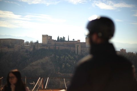 Granada: Albaicin en Sacromonte elektrische fietstochtPrivérondleiding in het Spaans