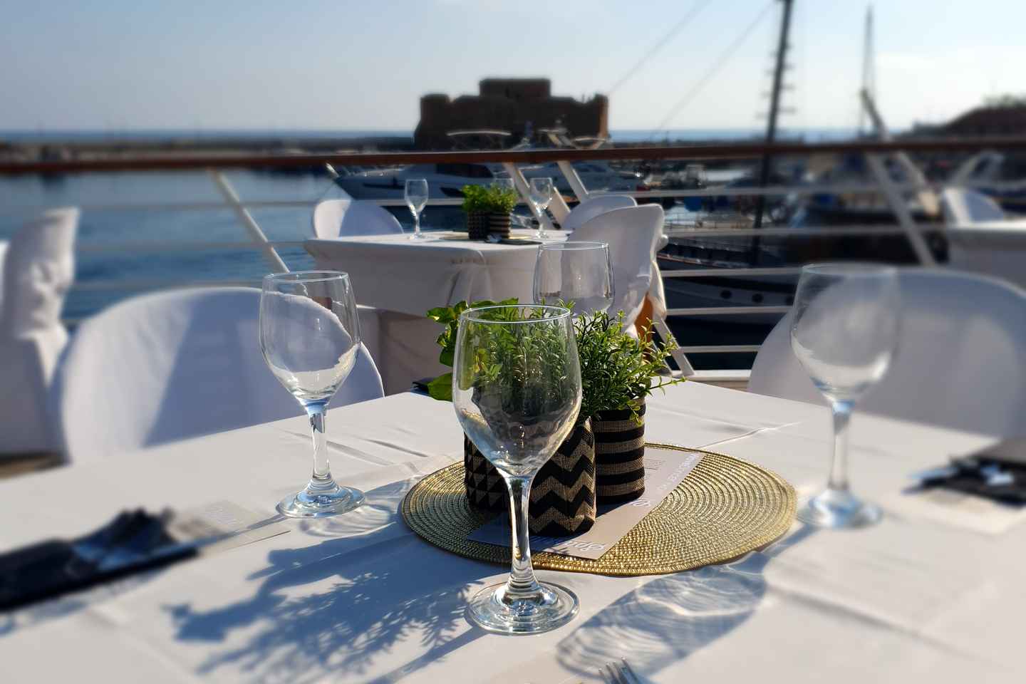 Paphos: Wave Dancer Fireworks, Buffet Dinner & Show Cruise