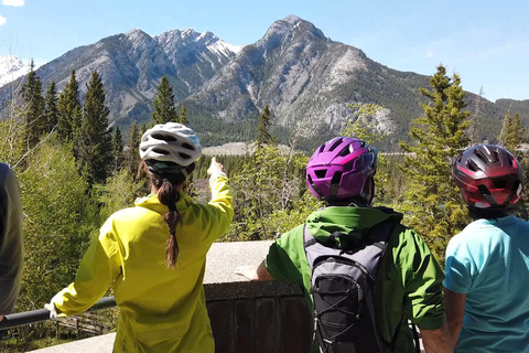 Banff: Tour in bici elettrica del fiume Bow ed escursione al Sundance CanyonBanff: tour in bici elettrica sul fiume Bow e escursione al Sundance Canyon