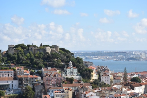 Lisbon: 1.5-Hour Private Tuk-Tuk City Tour Group of 1-6