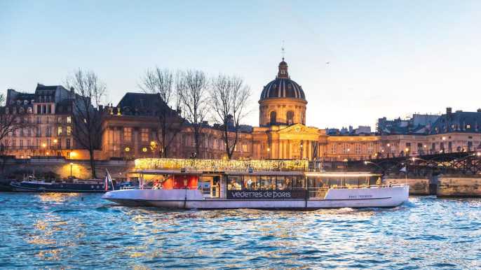 París: Crucero nocturno por el río con música