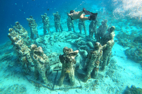 Gili Trawangan: Prywatny snorkeling (koralowce, posągi, żółwie)