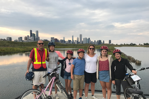 Chicago: Rodzinna wycieczka rowerowa do centrum z jedzeniem i zwiedzaniemWycieczka standardowa