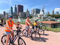 Chicago, Tour de comida familiar en bicicleta con turismo en el centro de Chicago - Hizvo