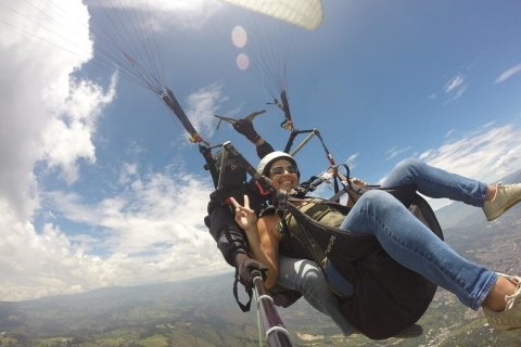 Paragliding Tour vanuit Medellin met GoPro-foto's en -video's