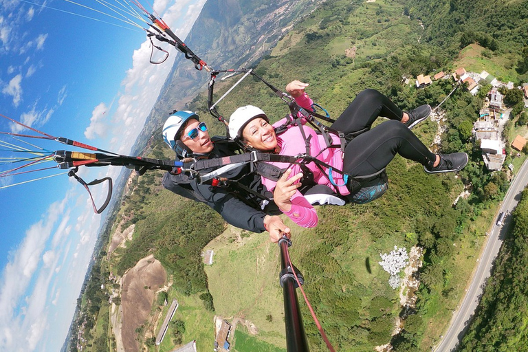 Wycieczka paralotnią z Medellin ze zdjęciami i filmami GoPro