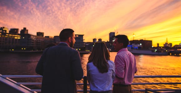 Boston: City Cruises Sunset Skyline Cruise mit Kommentar