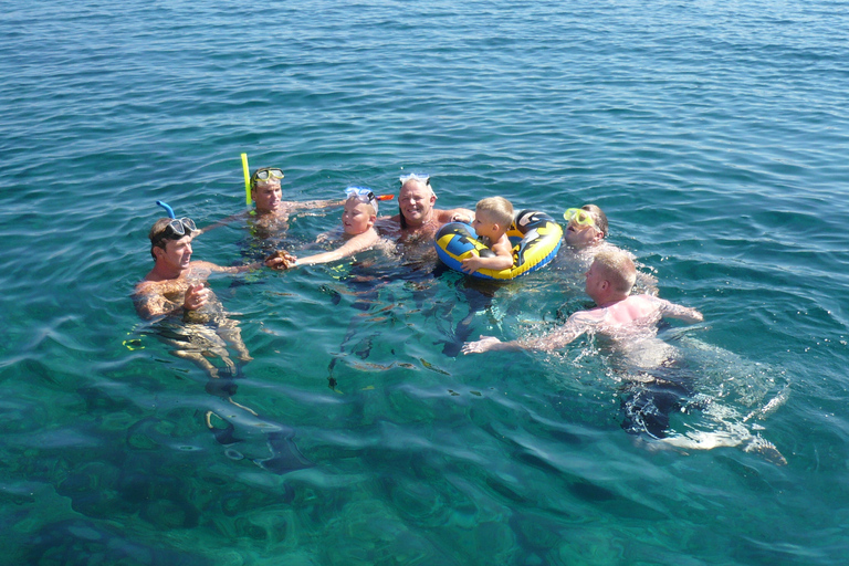 Chania Town: Glass-Bottom Boat Cruise to Thodorou & Lazareta Chania Town: Glass-Bottom Boat Cruise to Thodorou & Lazaret