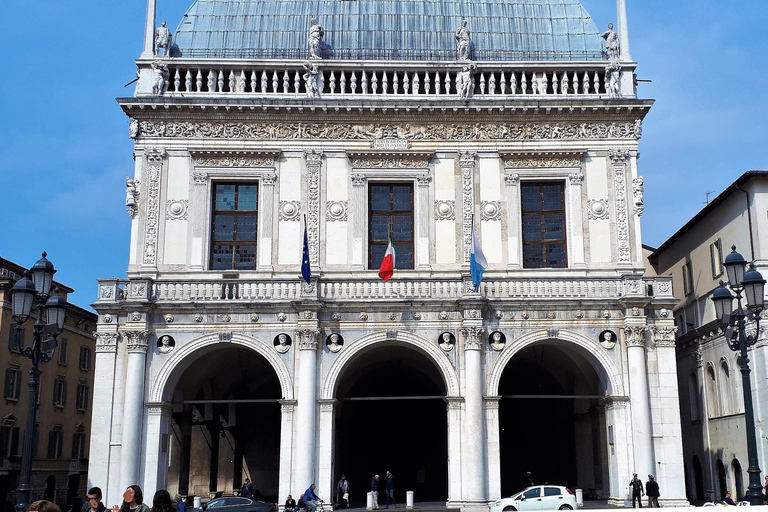 Von Mailand aus geht es nach Brescia und in das Weinbaugebiet FranciacortaVon Mailand aus Tour nach Brescia & Franciacorta Weinanbaugebiet