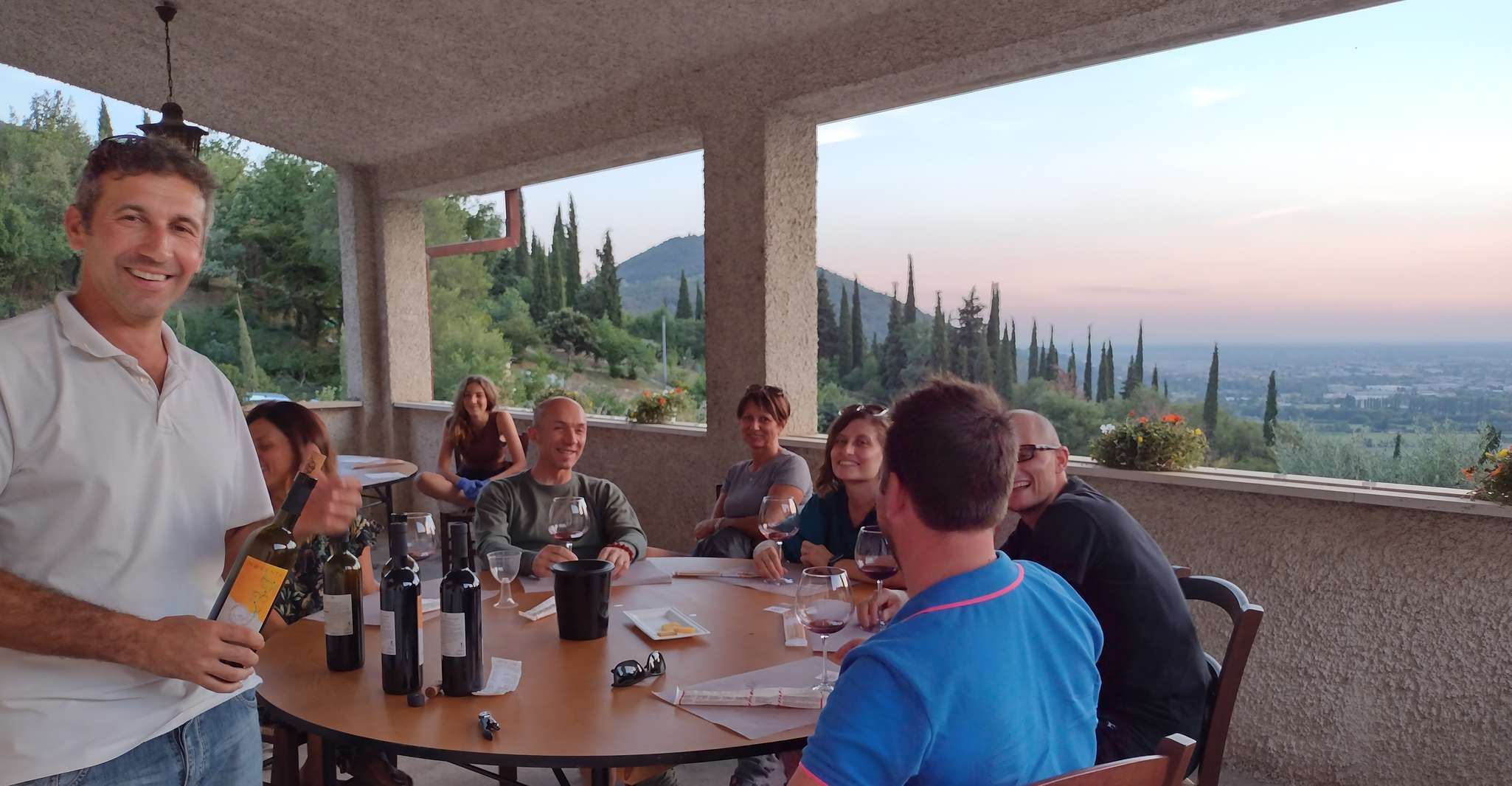 Botticino (BS), wine tasting at Noventa - Housity