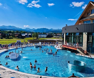 From Krakow: Chochołowskie Thermal Baths Ticket and Transfer