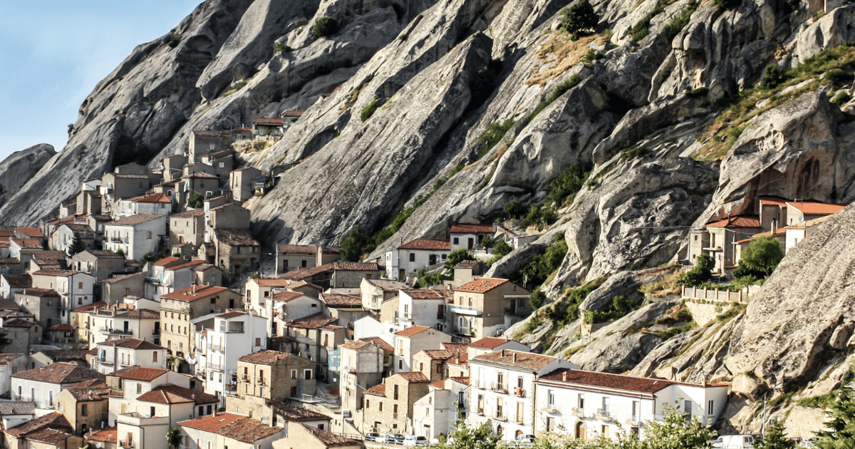 Van Castelmezzano: Outdoor Trekking Tour Naar Pietrapertosa | GetYourGuide