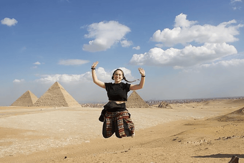 Do porto de Alexandria: Pirâmides de Gizé e excursão particular a Sakkara