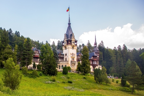 Dracula & Peles Castle - Day Trip from Bucharest