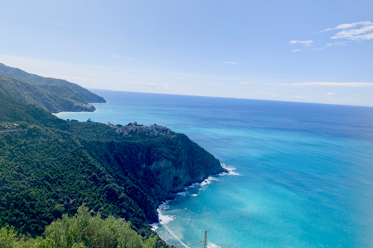 From Florence: Private Roundtrip Transfer to Cinque Terre