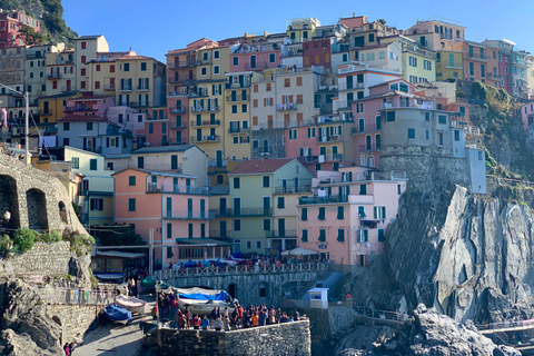 Florencia: Excursión de un día a Cinque TerreExcursión de un día a las Cinque Terre sin ferry ni tren en español