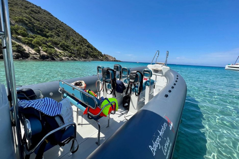 Desde Lumio: Crucero por el Desierto de Les Agriates con baño