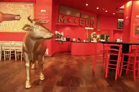 MBun Hamburger Shop e Open Bus Torino