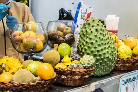 Bogotá: excursão privada ao mercado de Paloquemao com degustações