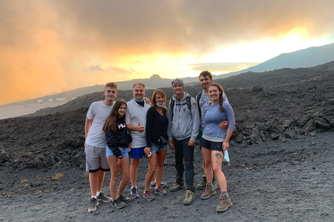 Catania Excursión en Jeep al Atardecer en el EtnaVisita guiada