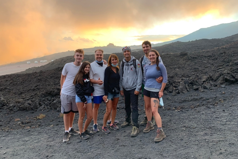 Catania: tour per Jeep naar vulkaan Etna bij zonsondergangBegeleide tour