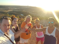 Desde Albufeira, Algarve Tour de Jeep Sunset con Degustaciones - Hizvo