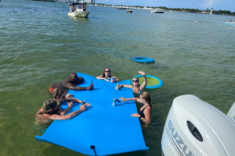 Miami: Excursión de medio día en barco para saltar de isla en isla con juguetes acuáticos