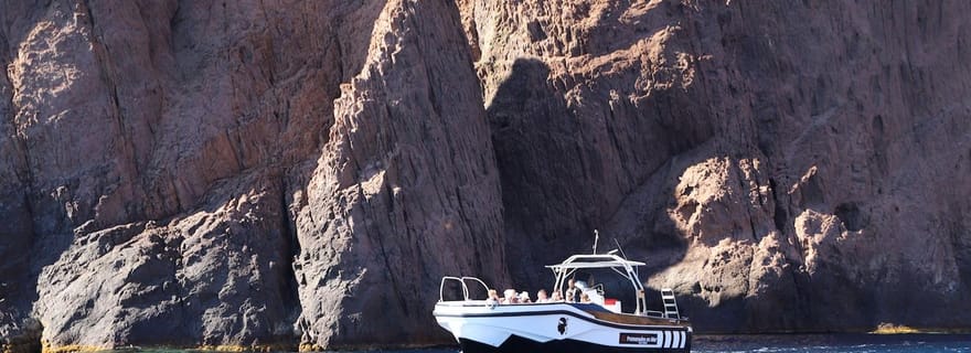 Calvi: tour in barca di 6 ore di Scandola e Girolata