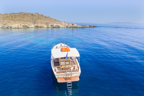 Mykonos: Private Cruise by Wooden Boat with Snorkeling