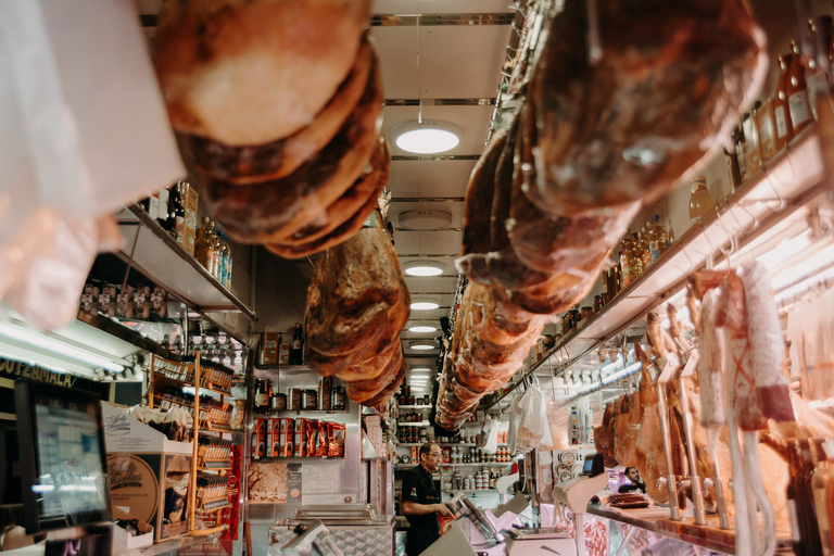 Madrid: Clase de Cocina de Paella y Tapas con Visita al Mercado Local