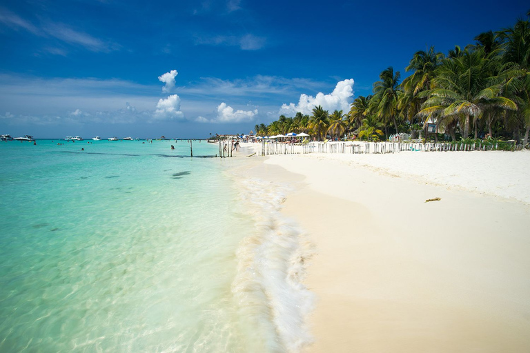 Cancún: Navegação de catamarã na Isla Mujeres e traslado do hotelDe Riveira Maya: Isla Mujeres Catamaran Sailing Tour