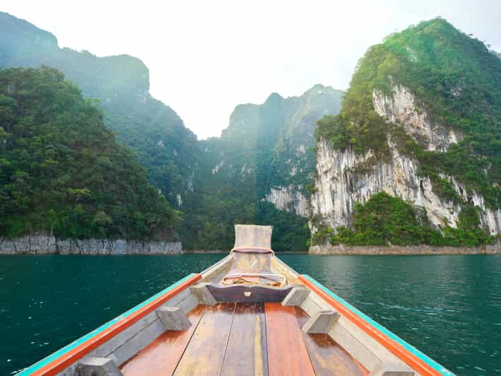 Depuis Khao Lak Khao Sok Excursion au lac Cheow Lan et à la piscine d