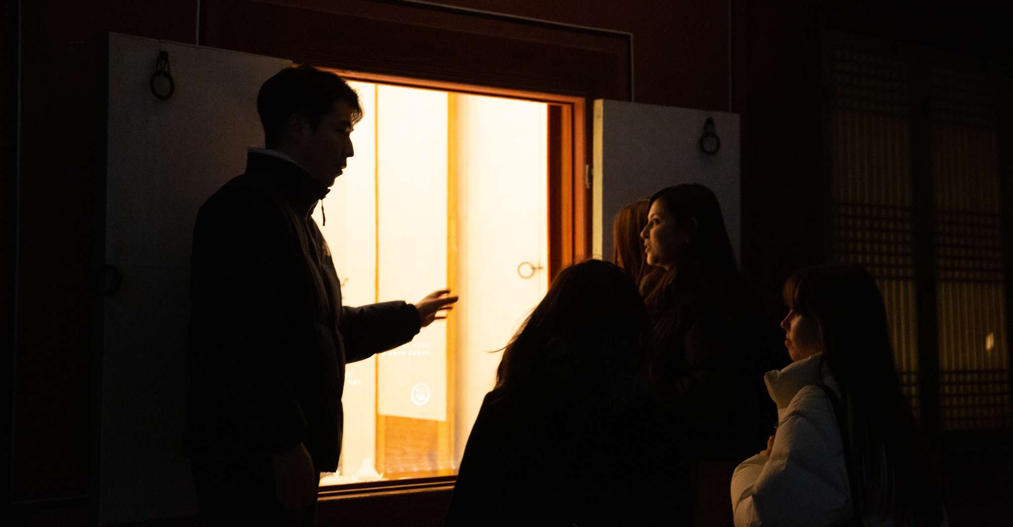 Seoul, Palast, Tempel und Market Guided Foodie Tour bei Nacht - Hizvo