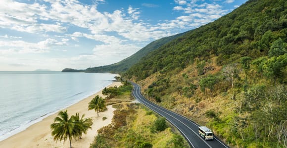 Cairns: 2-Day Great Barrier Reef & Daintree Rainforest Tour
