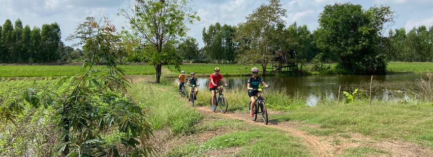 Sukhothai : visite d'une demi-journée à vélo à la campagne