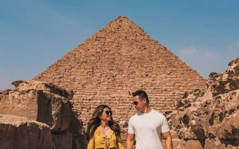 From Alexandria Port: Giza Pyramids Tour with Cruise & Lunch
