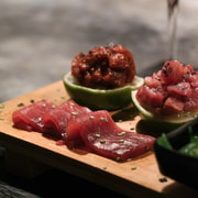 Madrid: Premium-Blauer-Thunfisch-Verkostung auf dem Mercado de San Miguel