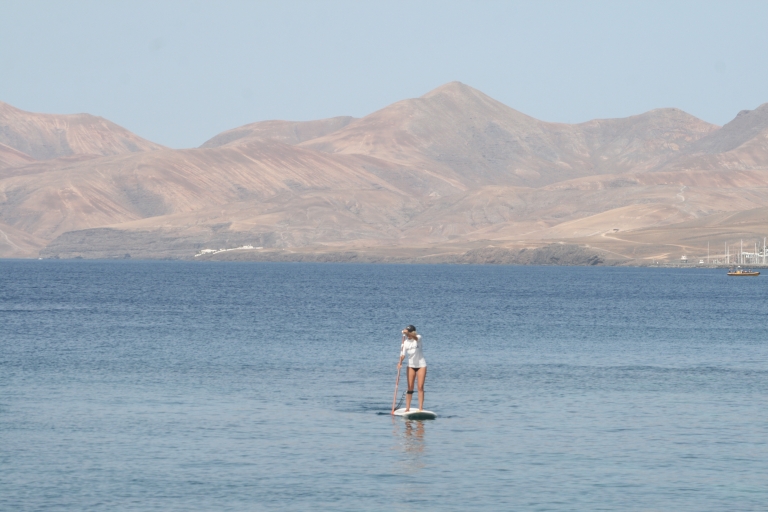 Lanzarote : Stand up paddle dans le paradisCours de stand up paddle au soleil