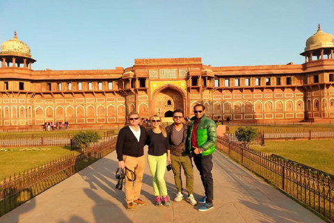 Delhi : excursion privée d'une journée au Taj Mahal et à AgraExcursion avec voiture climatisée, chauffeur et guide